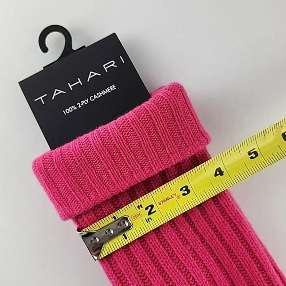 TAHARI Women's 100% 2 Ply Cashmere Hot Pink Ribbed Knit Mitts Size M/L - Picture 6 of 7